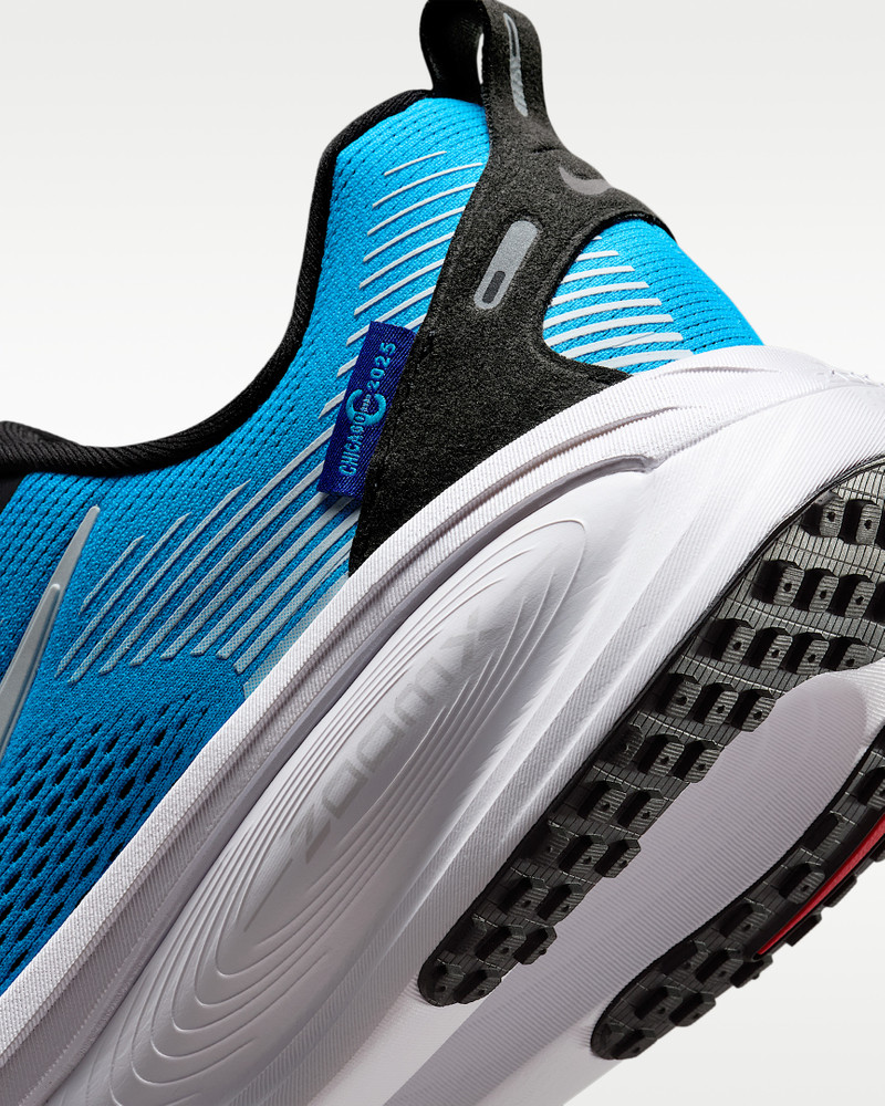 Nike Vomero 18 Men's Road Running Shoes 8