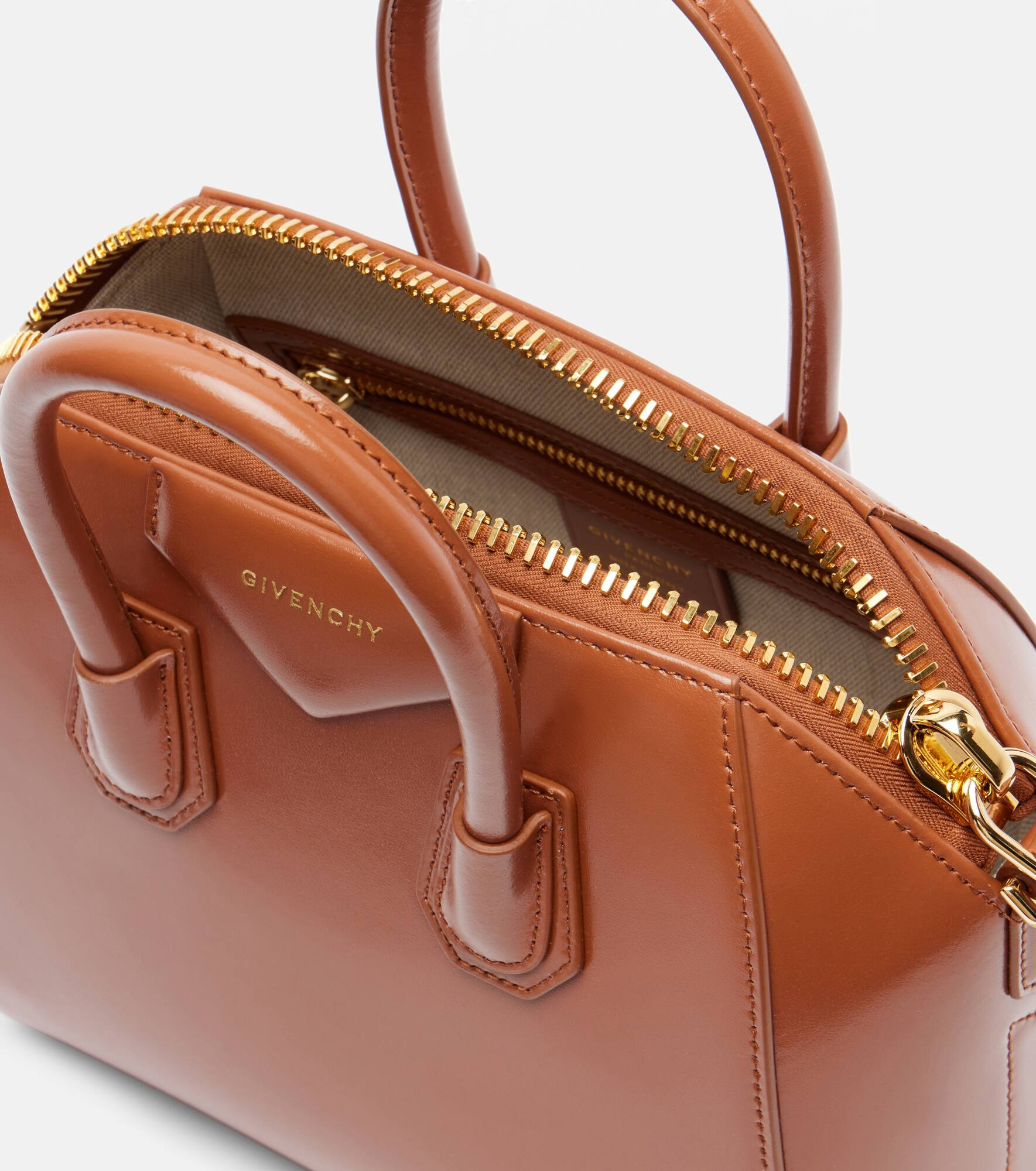 Antigona Mini leather tote bag - 3