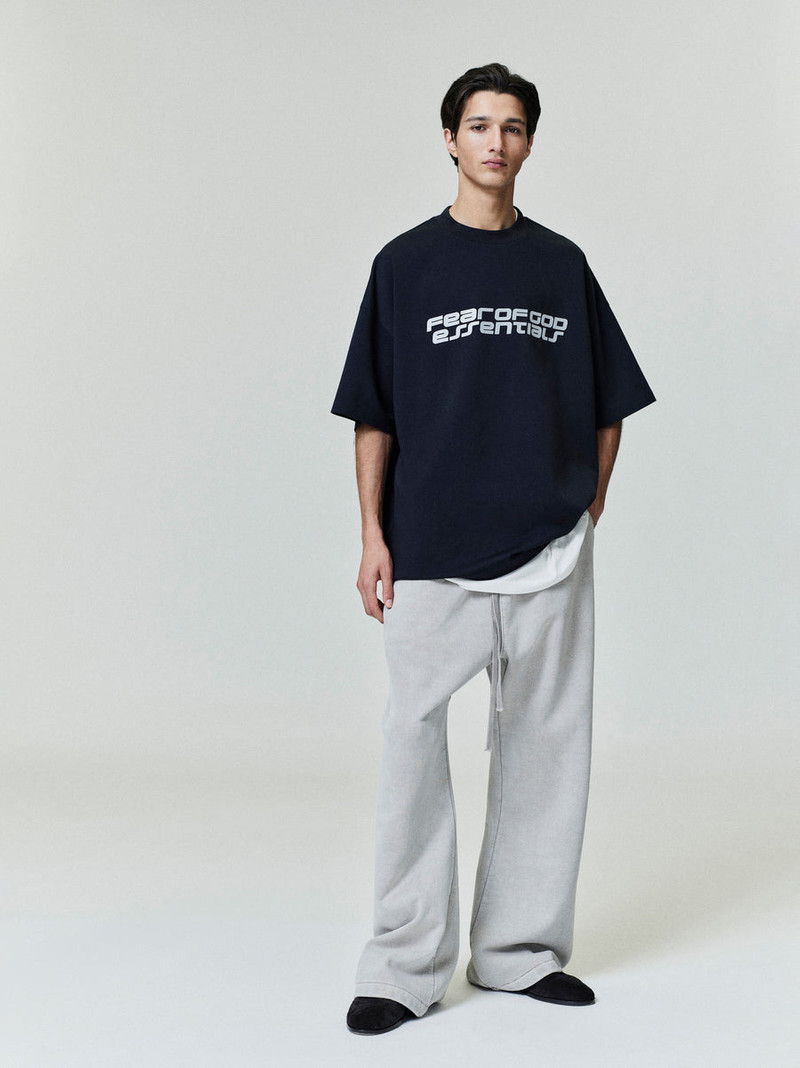 ESSENTIALS Ponte 90s Tee outlook
