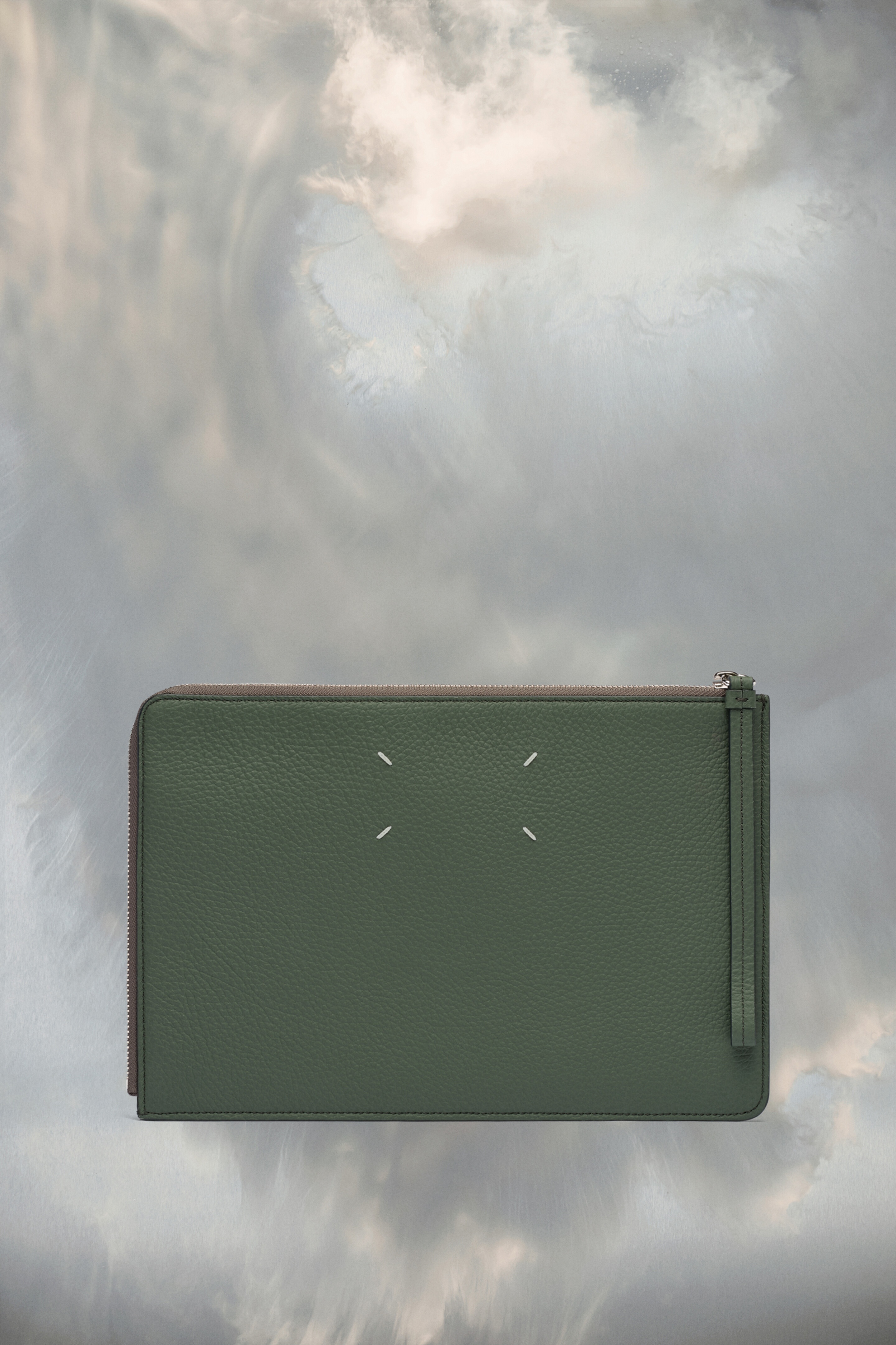 Four stitches pouch - 1