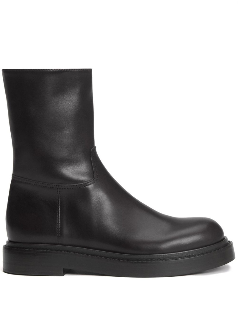 leather boots 1