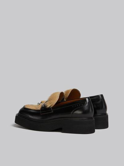 Marni BLACK LEATHER AND BEIGE LONG HAIR CALFSKIN MOCCASIN outlook