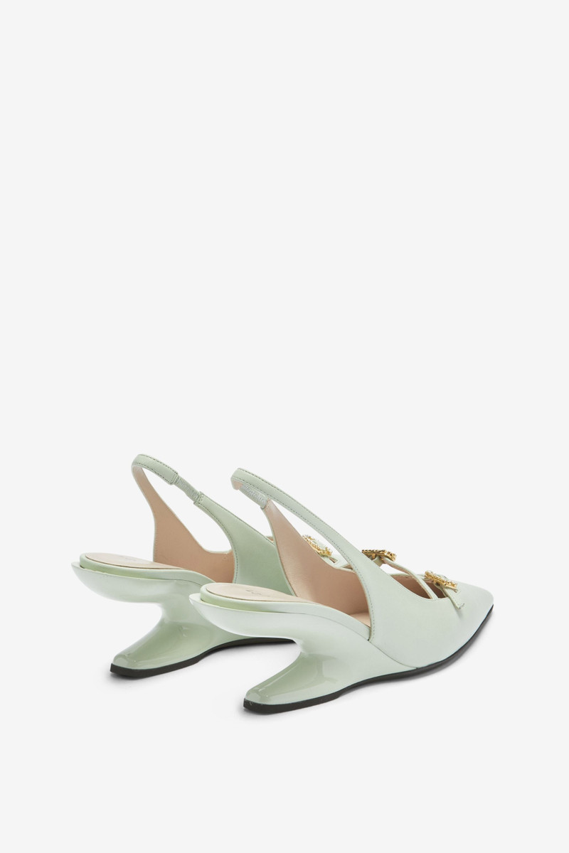 N°21 CRYSTAL-BUCKLE LEATHER PUMPS outlook