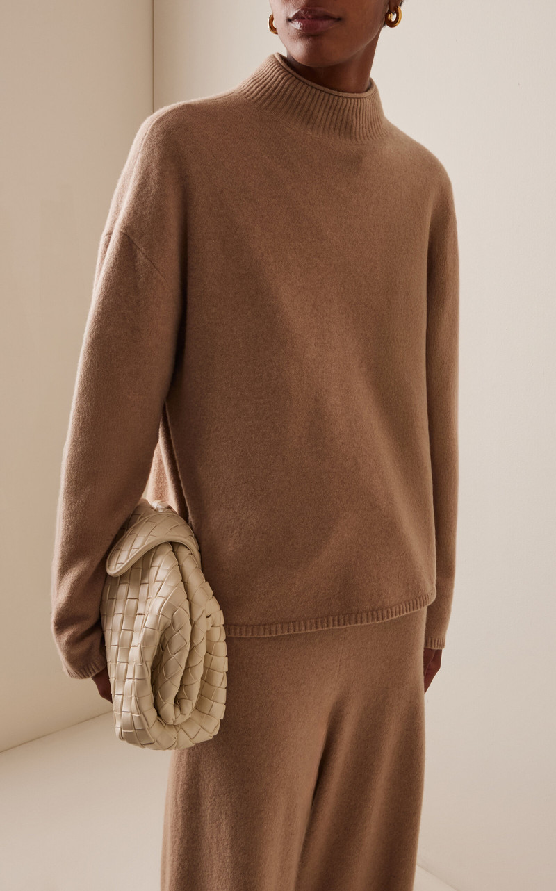 Jenni Kayne Chalet Wool-Blend Sweater brown outlook