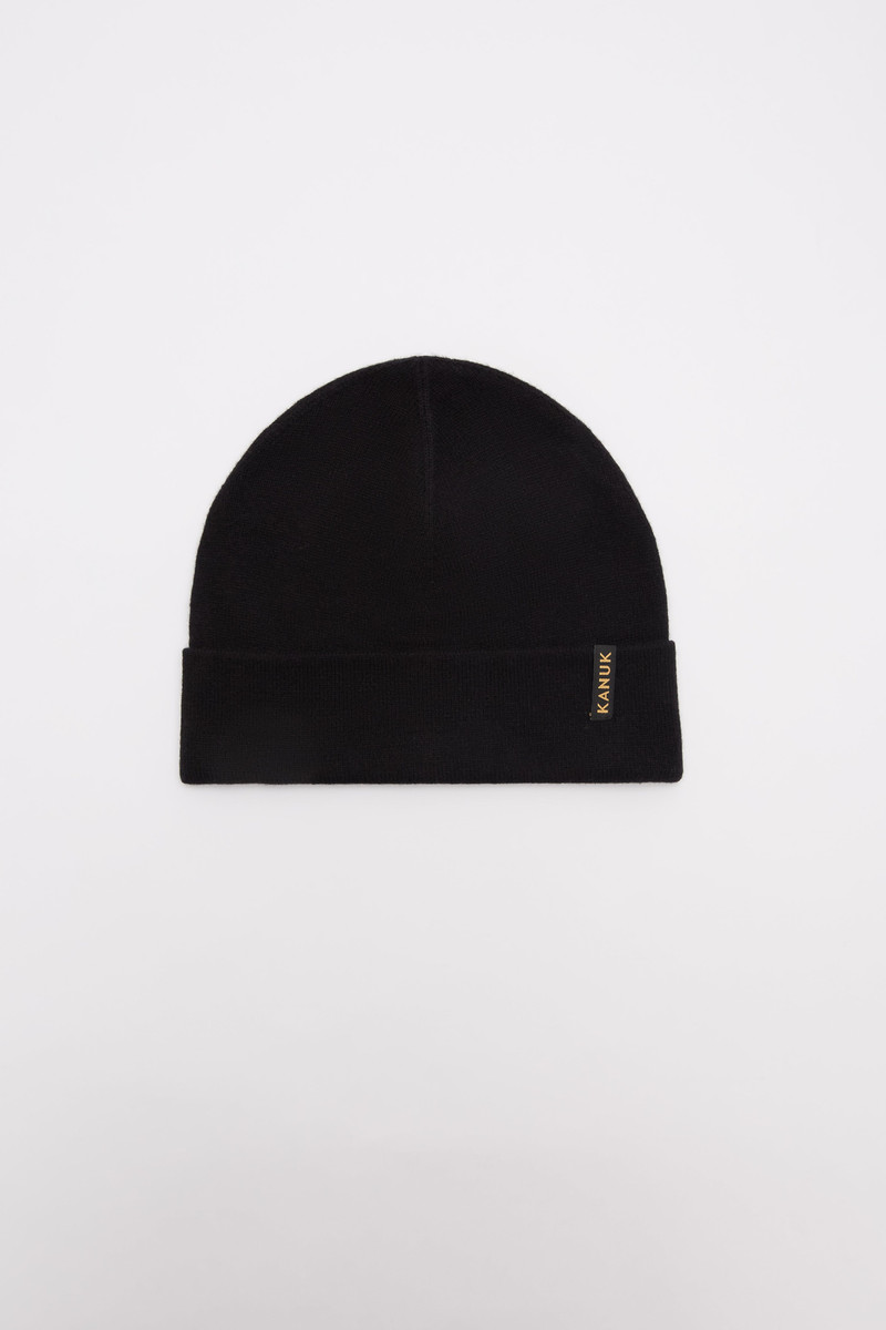 Essential Ribbed Beanie in Black 1