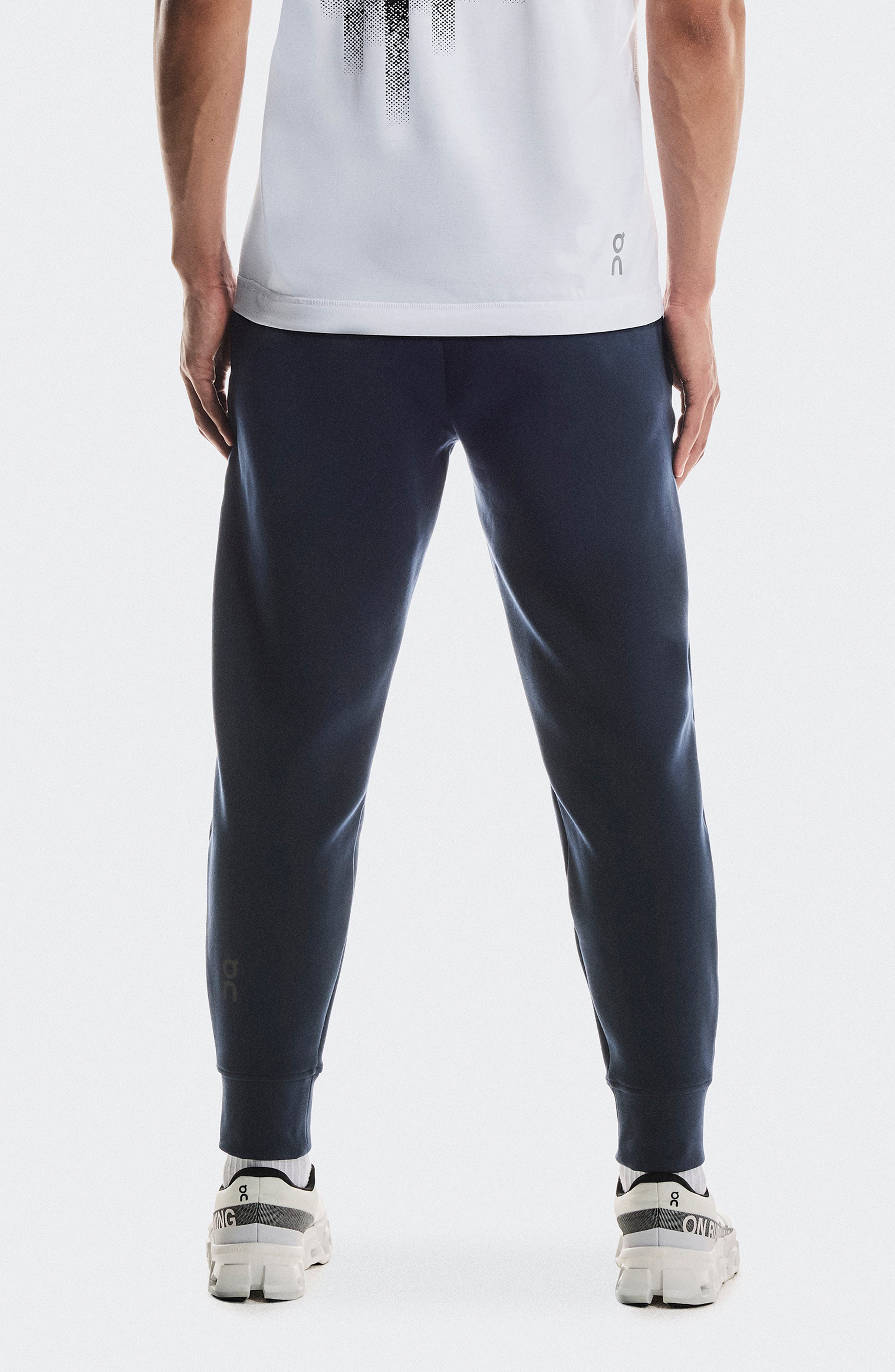 On Focus Tech Joggers O in Navy at Nordstrom - 2