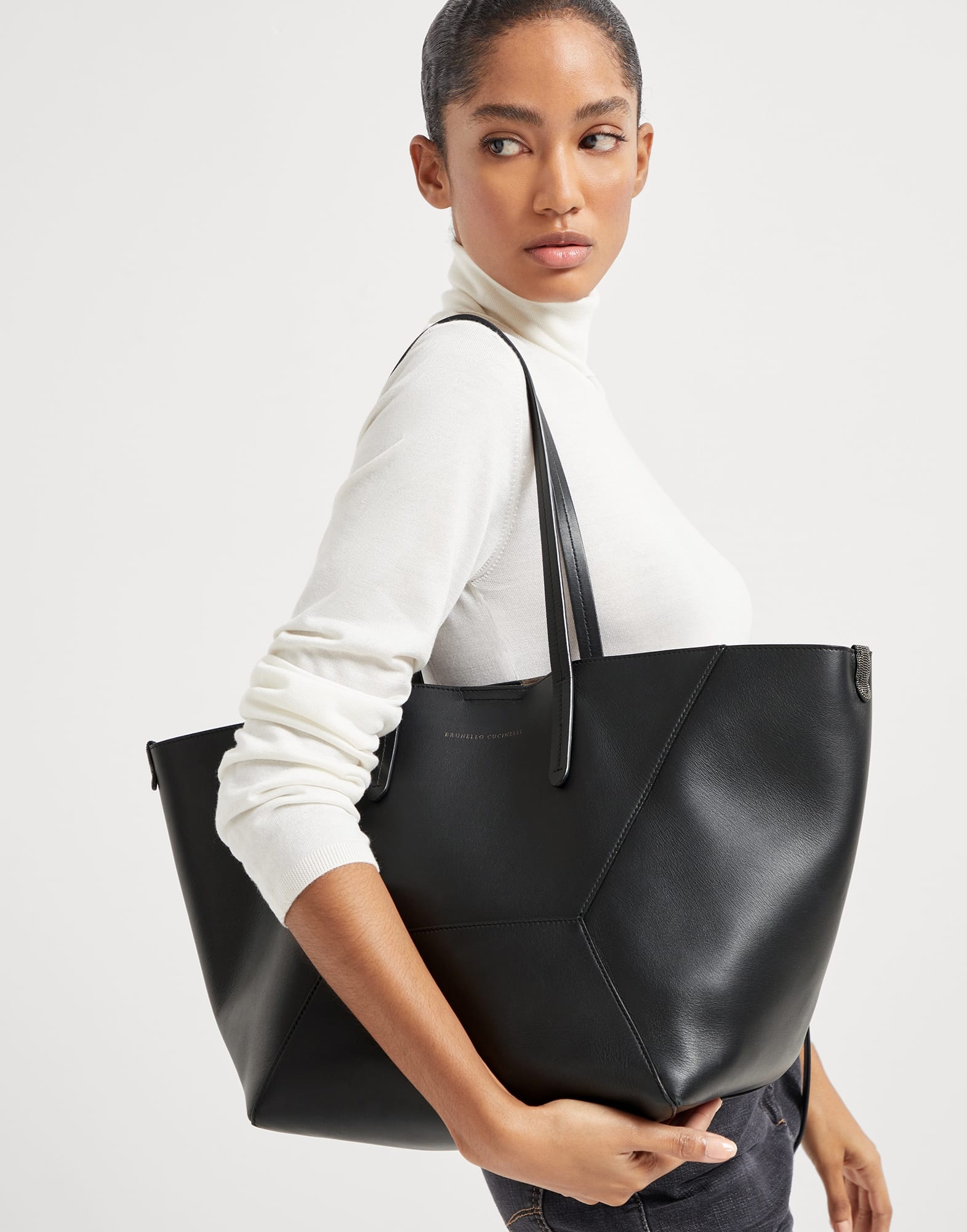 BC Duo bag in calfskin with monili - 4
