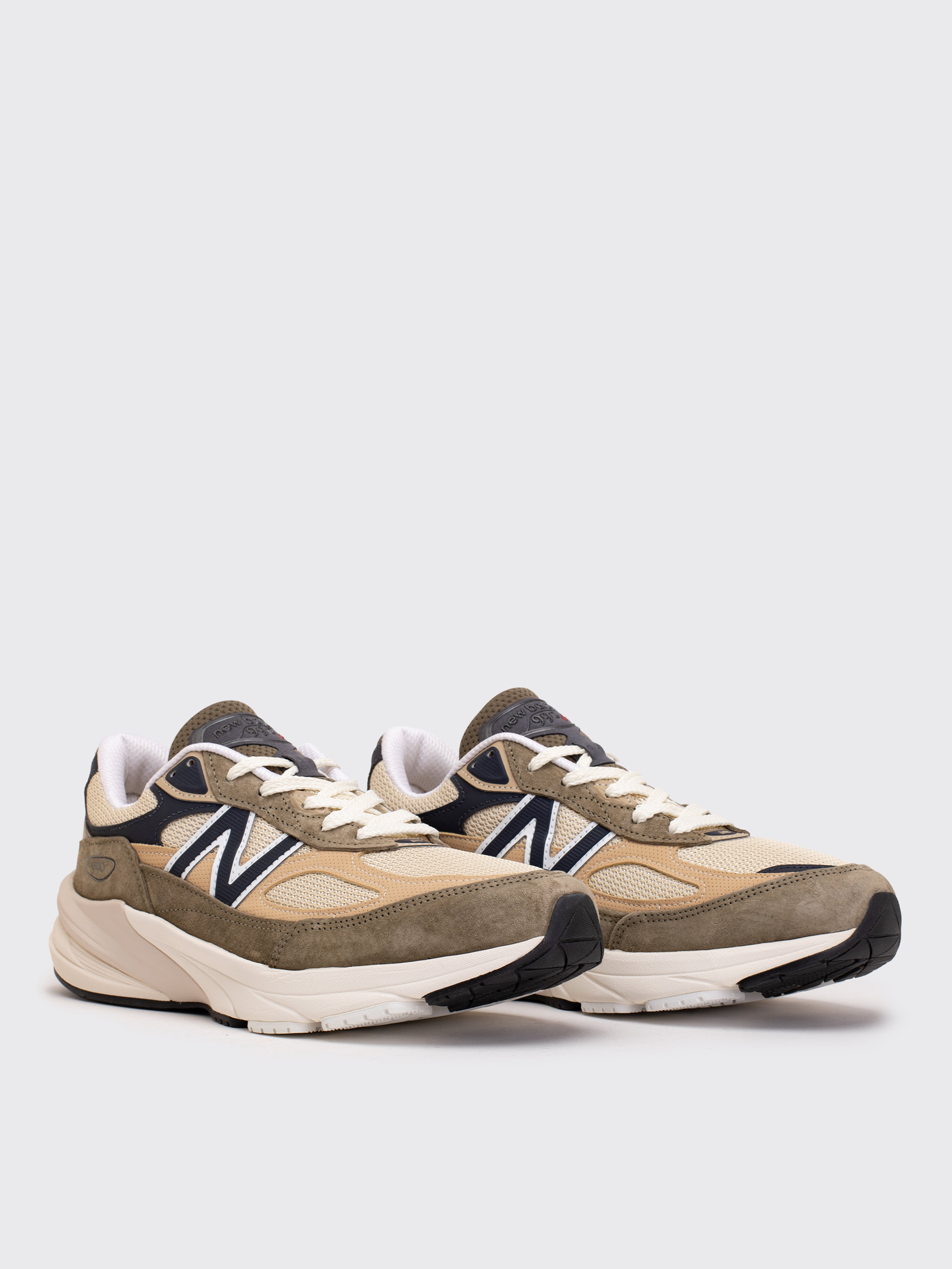 U990WO6 - 2