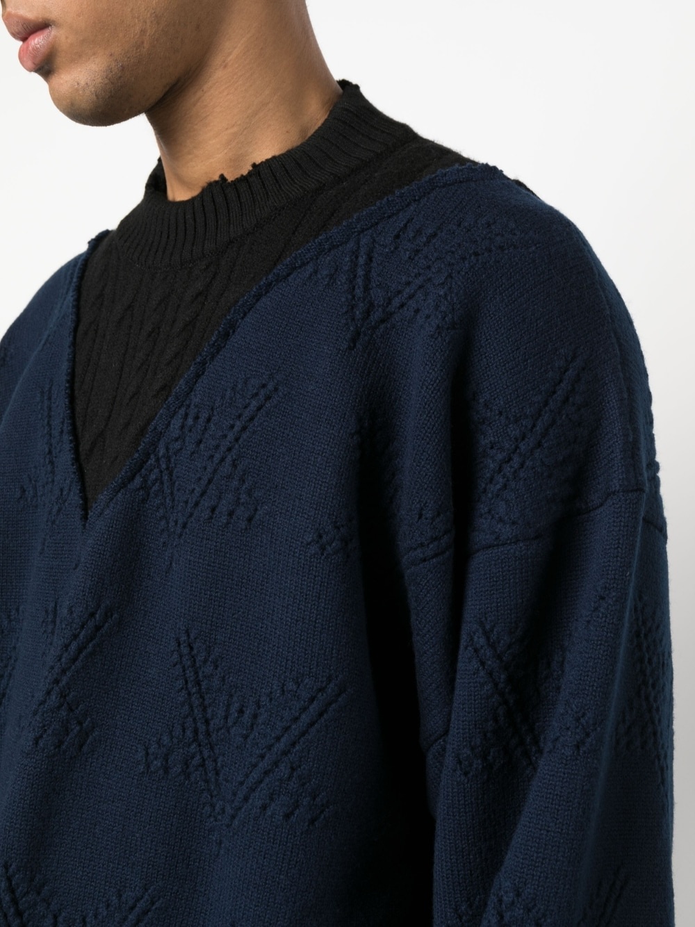 distressed-effect merino jumper - 5
