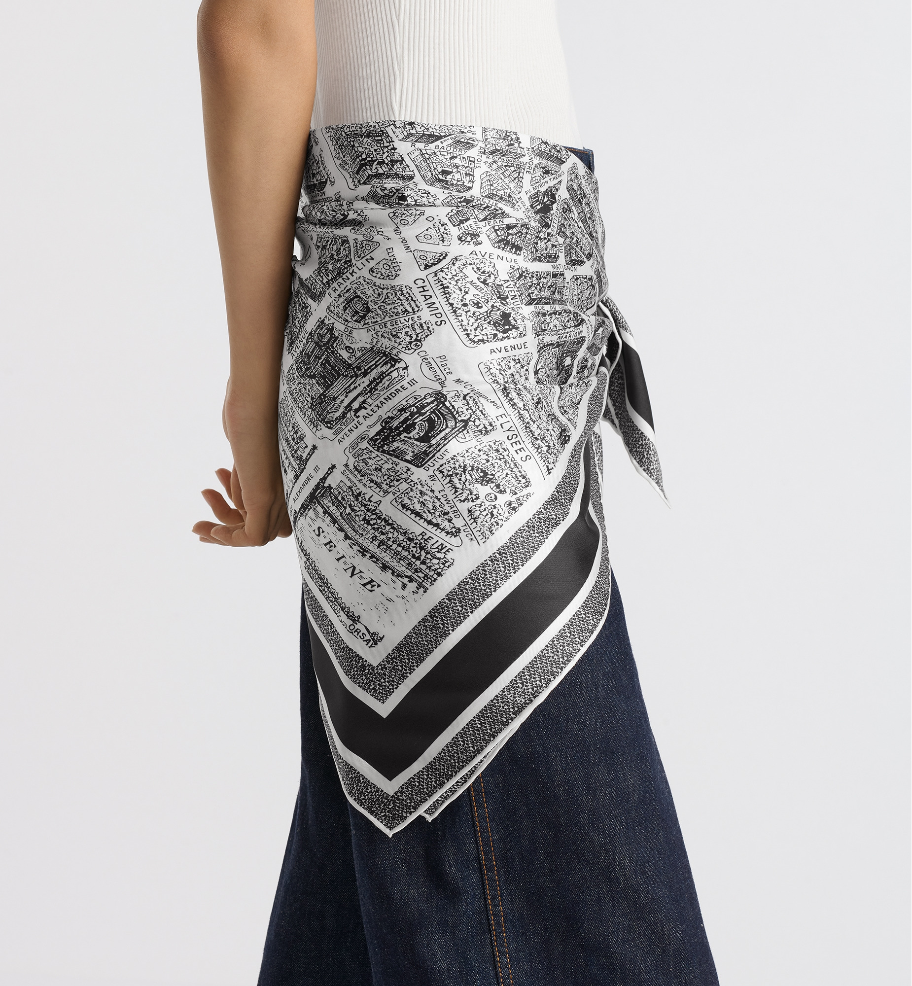 Plan de Paris 90 Square Scarf - 2