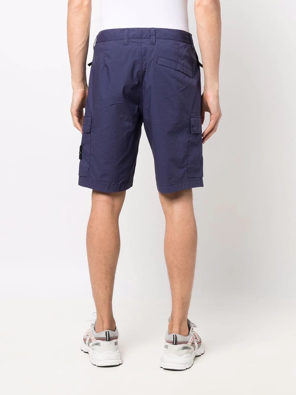 Compass logo-patch cargo shorts - 4