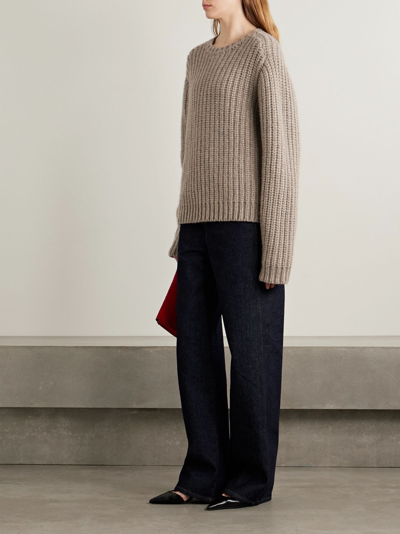 KHAITE Natt ribbed cashmere sweater Taupe outlook