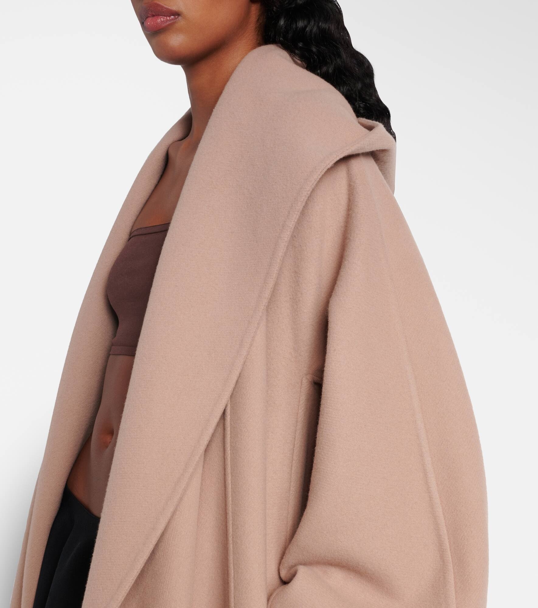 Hooded wool and cashmere cape - 4