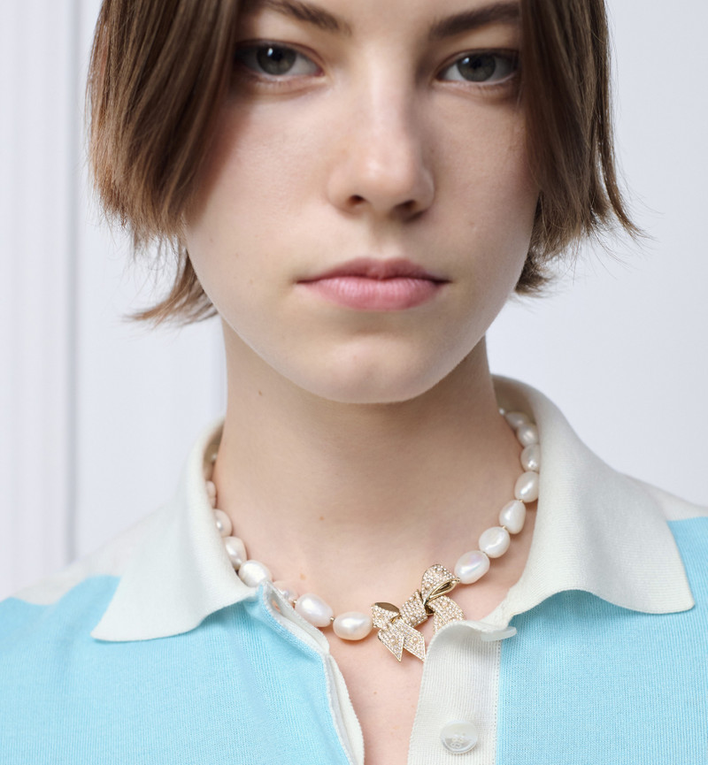 Dior Dior Or – Dior Shiny Bow Necklace outlook