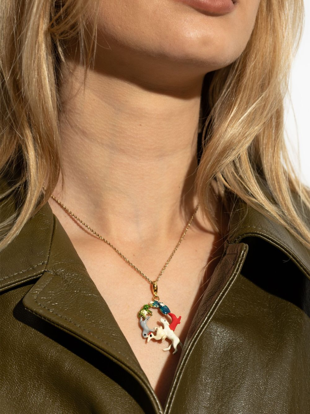 animal-circle pendant - 4