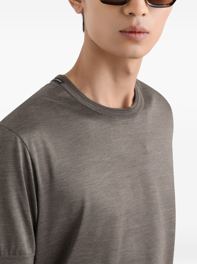 short-sleeve T-shirt 5