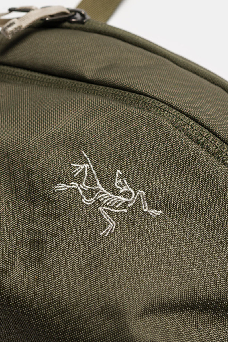 Arc'teryx Mantis 2 Waist Pack in Tatsu/Rune outlook