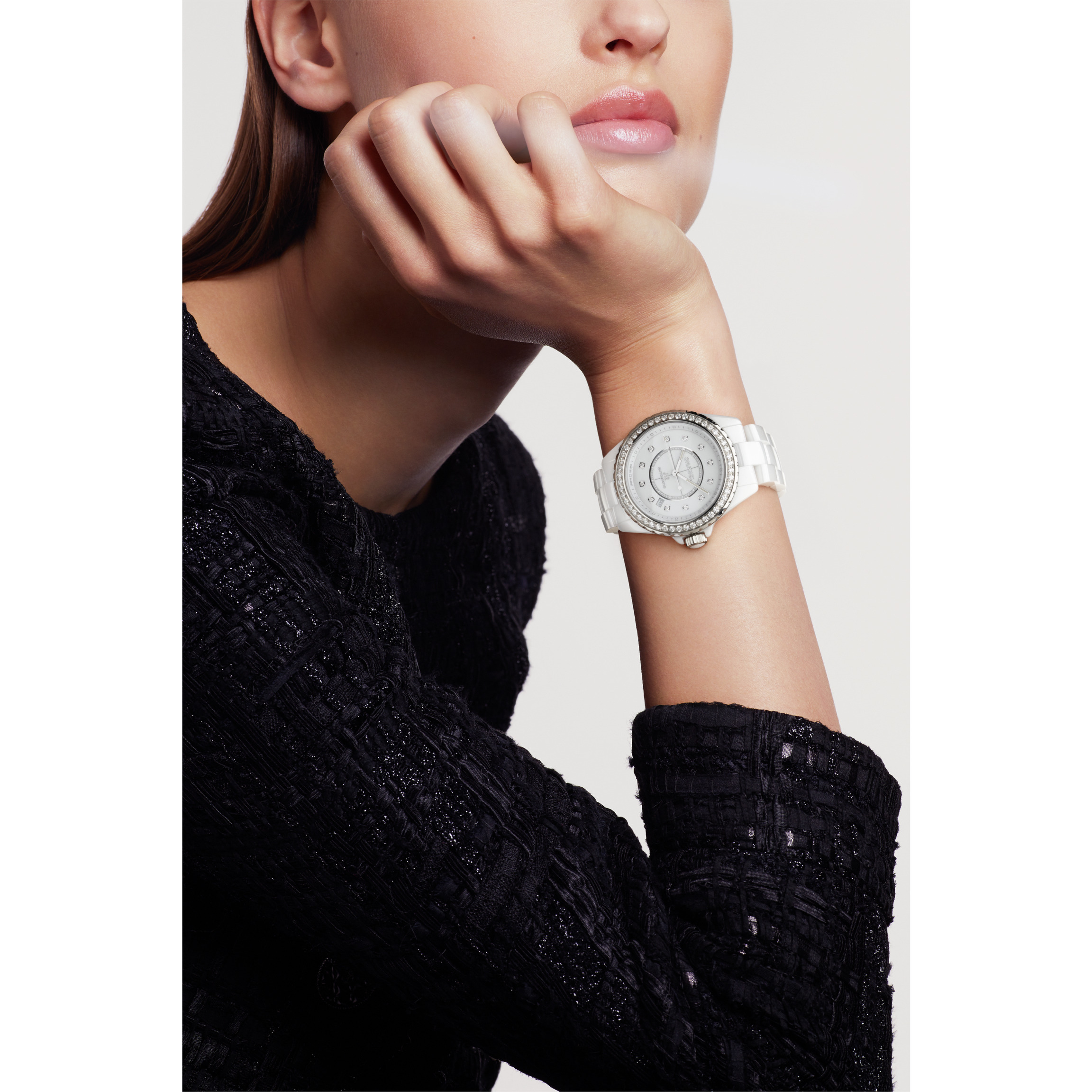 J12 Diamond Bezel Watch Caliber 12.1, 38 mm - 2