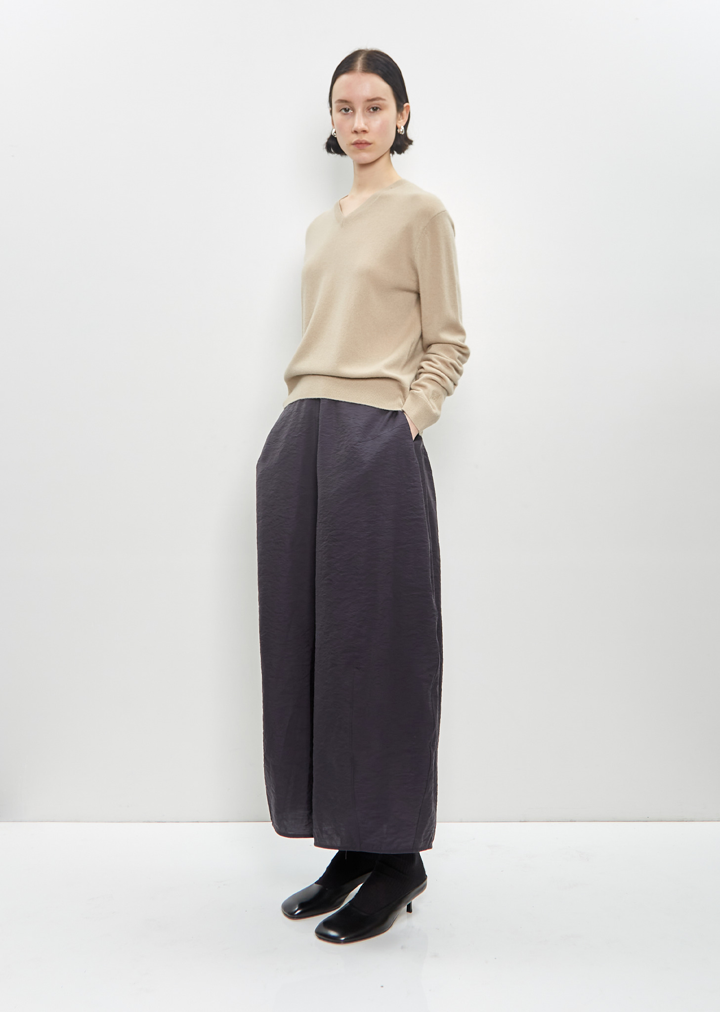 Classic V-Neck Knit — Fawn - 5