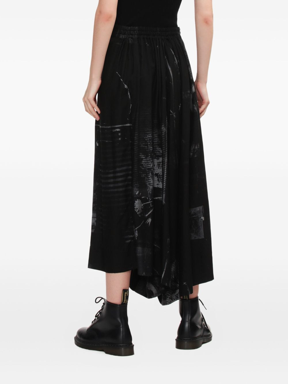 abstract-print pleated trousers - 4
