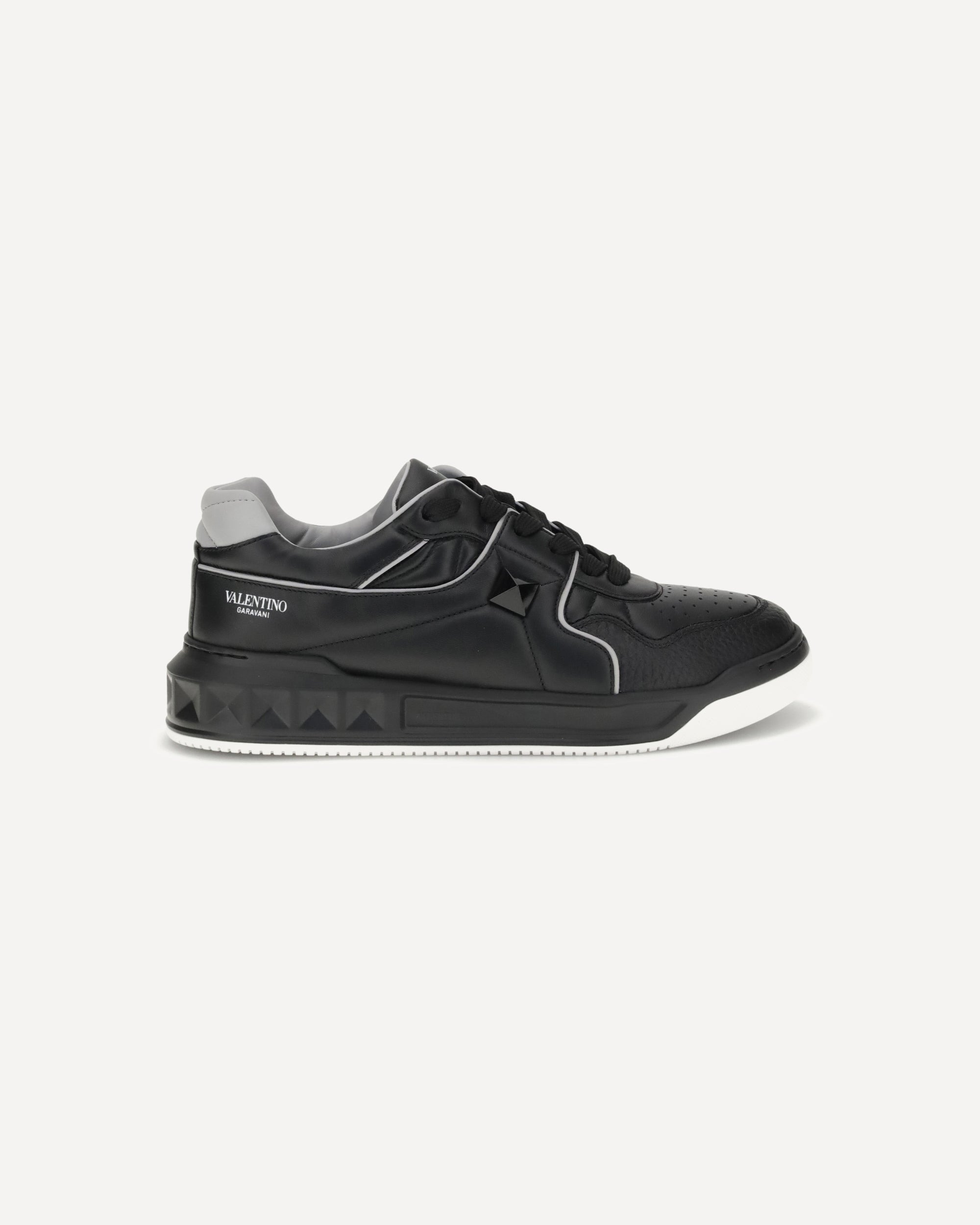 One Stud Low-Top Sneakers - 1