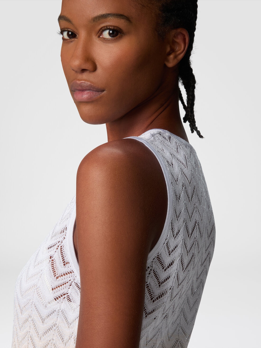 Sleeveless dress in shaded chevron viscose - 5