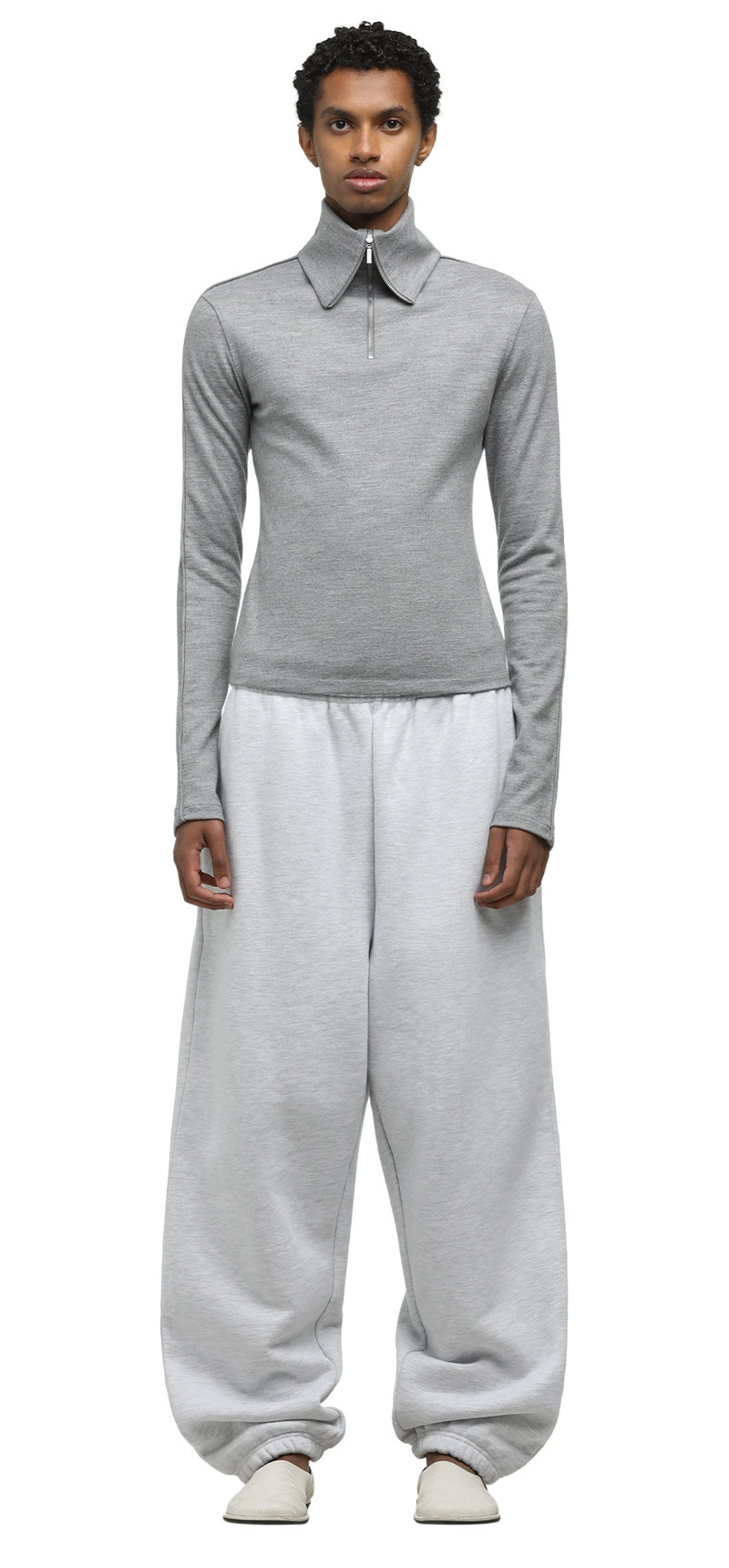 entire studios APEX WOOL TOP DUST GREY outlook