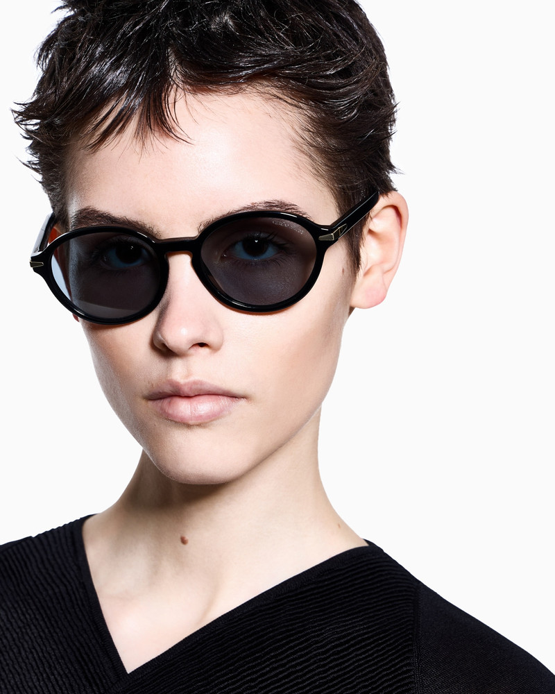 GIORGIO ARMANI OVAL WOMEN’S SUNGLASSES outlook