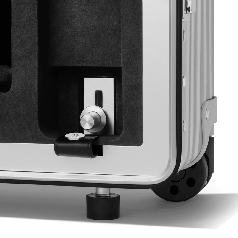 Classic Twelve Bottle Case 8