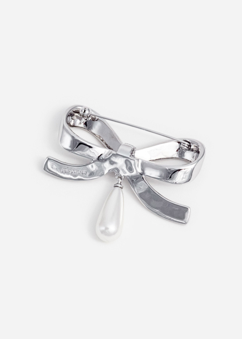self-portrait Crystal Bow Pearl Droplet Brooch outlook