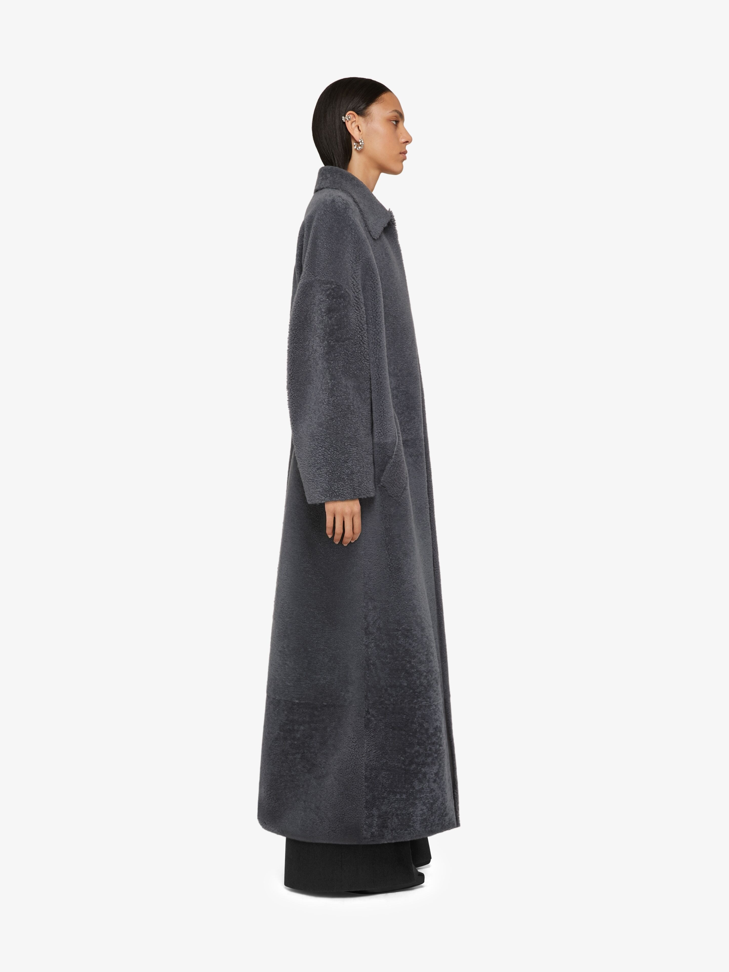 OVERSIZED COAT IN SHEARLING - 3