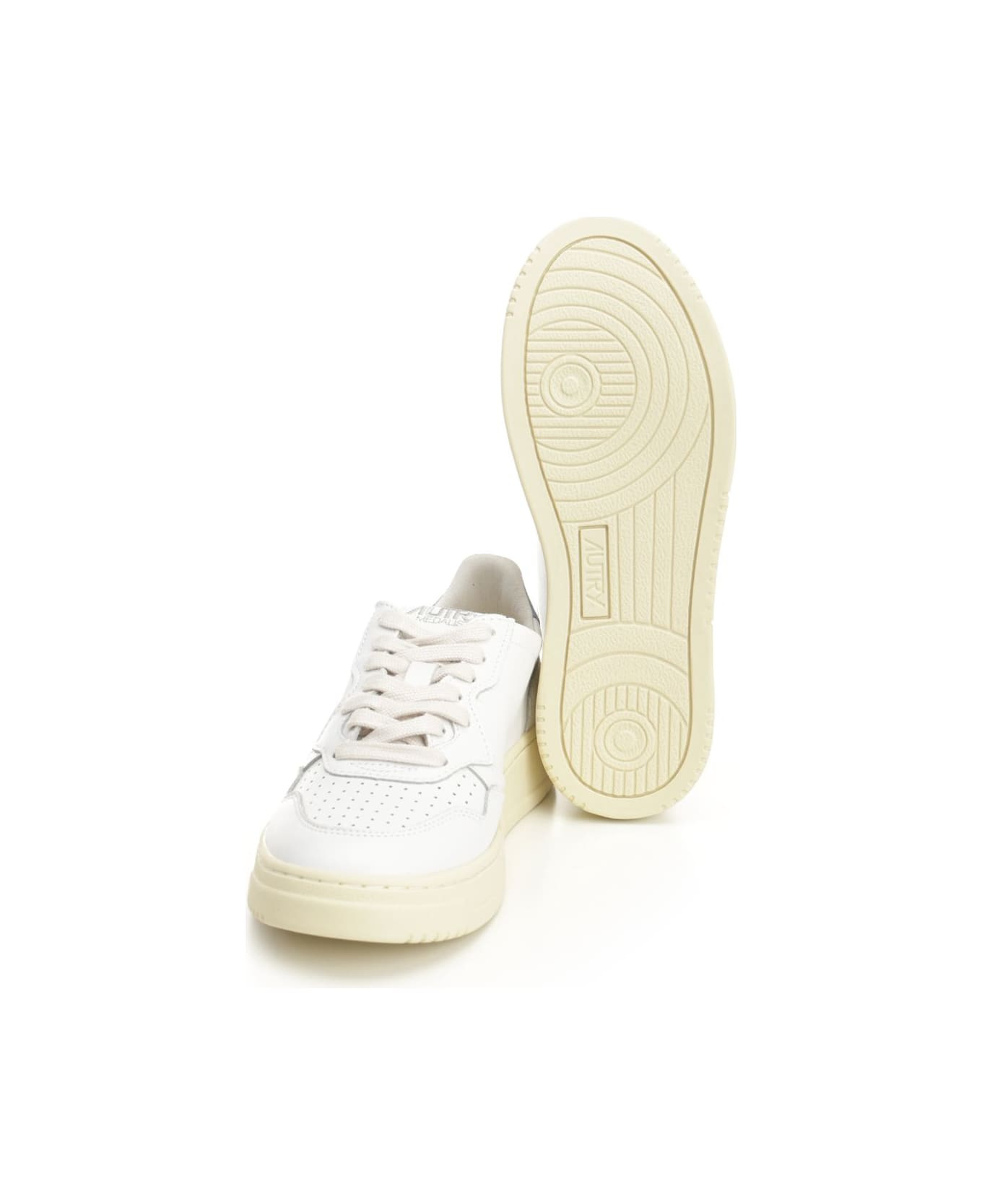 'medalist Low' Sneaker - 5