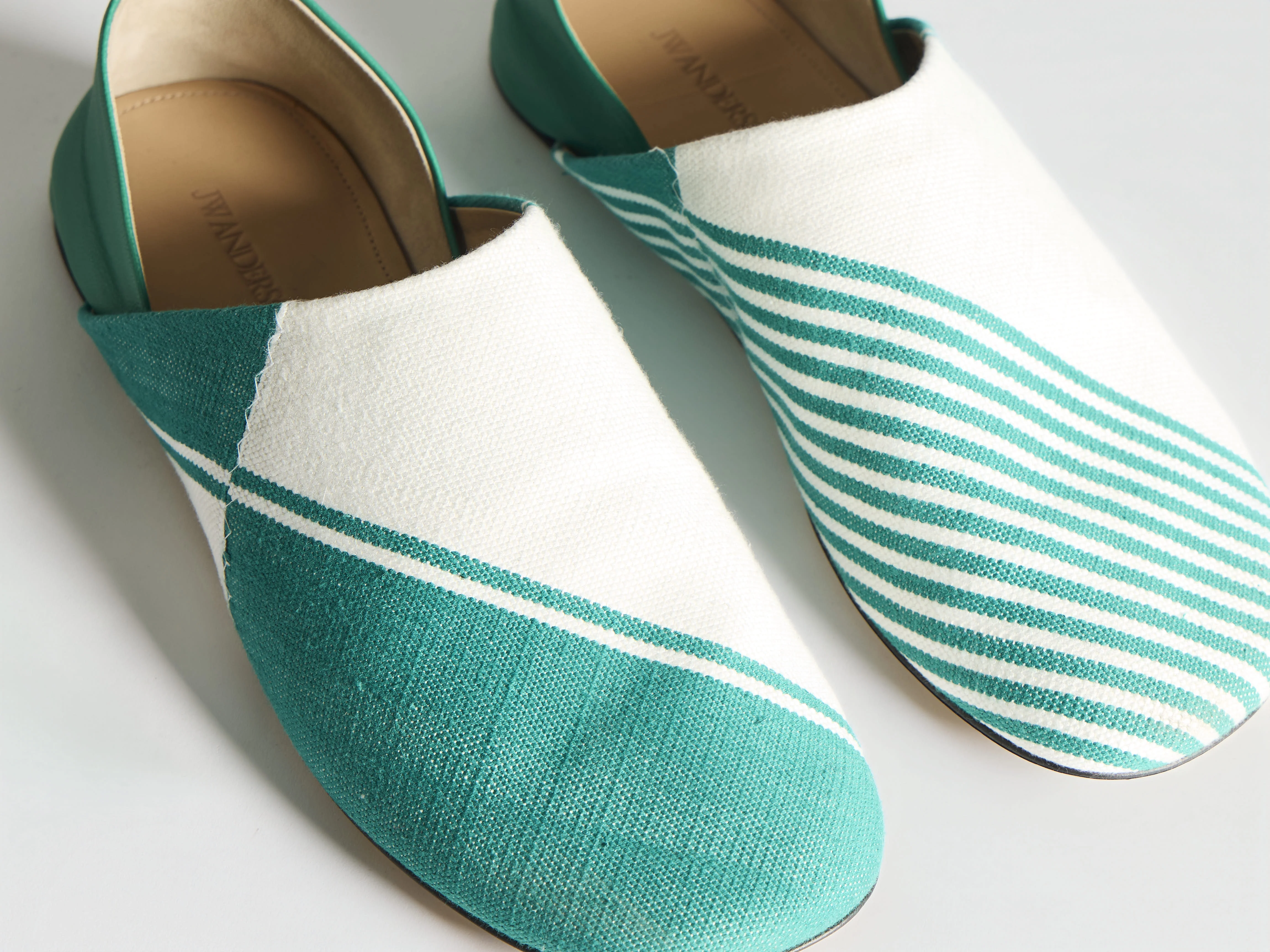 MENS LEATHER SLIPPER MULES IN GREEN & CREAM - 1