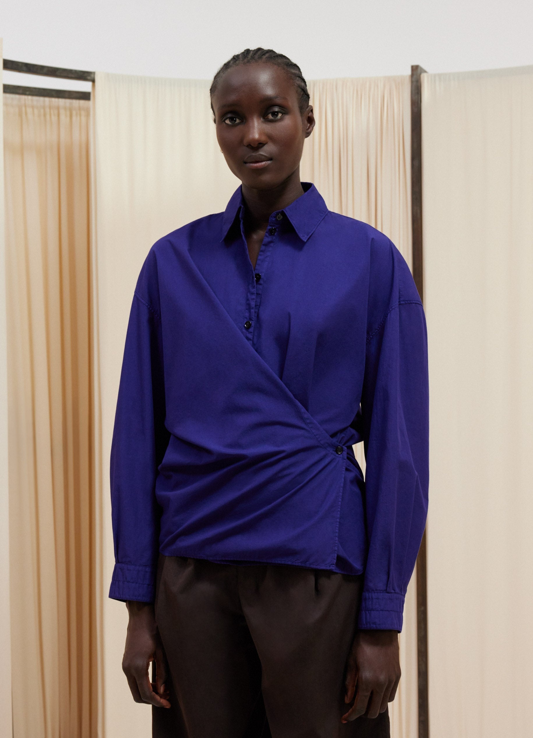 STRAIGHT COLLAR TWISTED SHIRT - 2