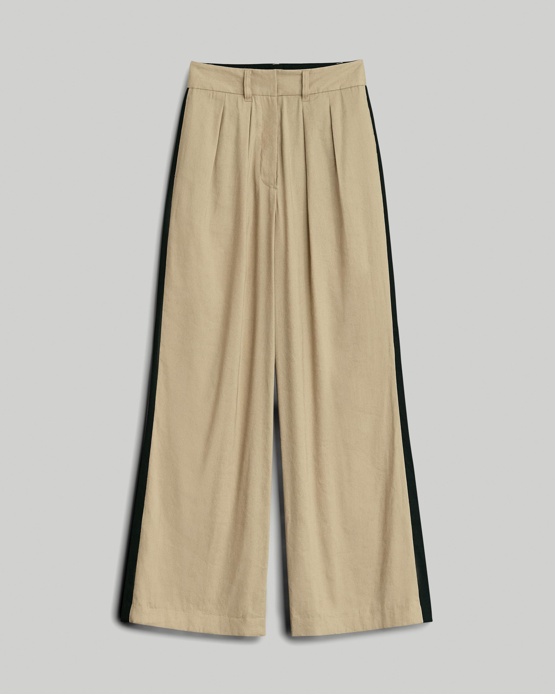 Shelly Wide Leg Linen Pant
Relaxed Fit Pant - 1