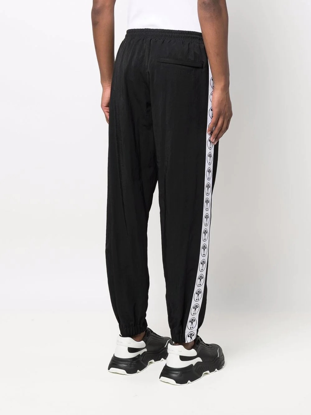 side-logo tapered trousers - 4