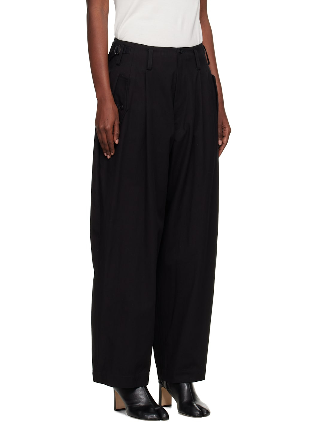 Black U-Double Tuck Wide Trousers - 2