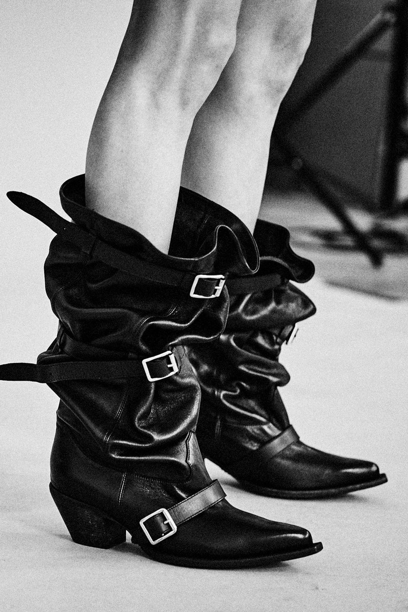 BUCKLED-UP SLOUCH COWBOY BOOT - BLACK - R13 1