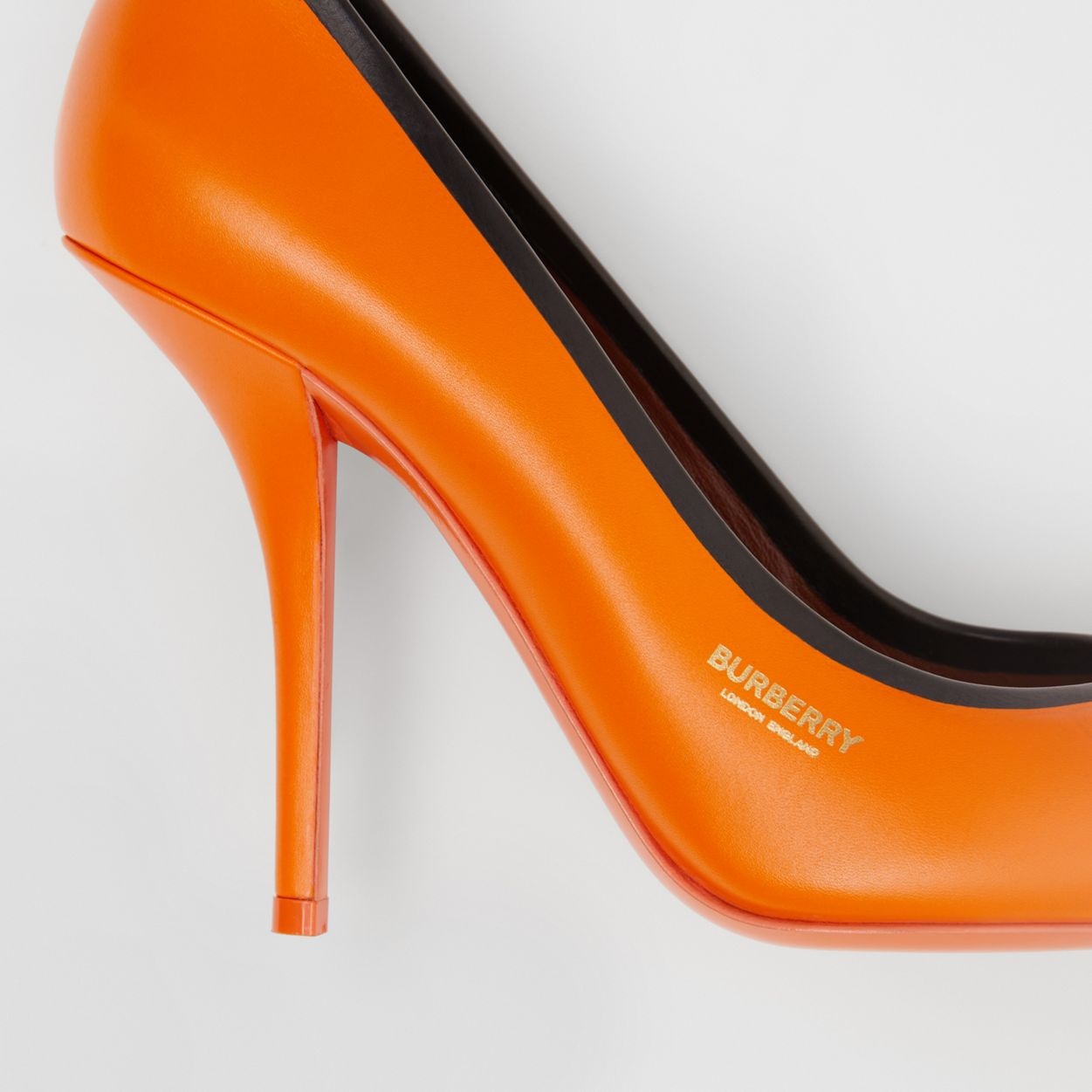 Contrast Trim Leather Point-toe Pumps - 2