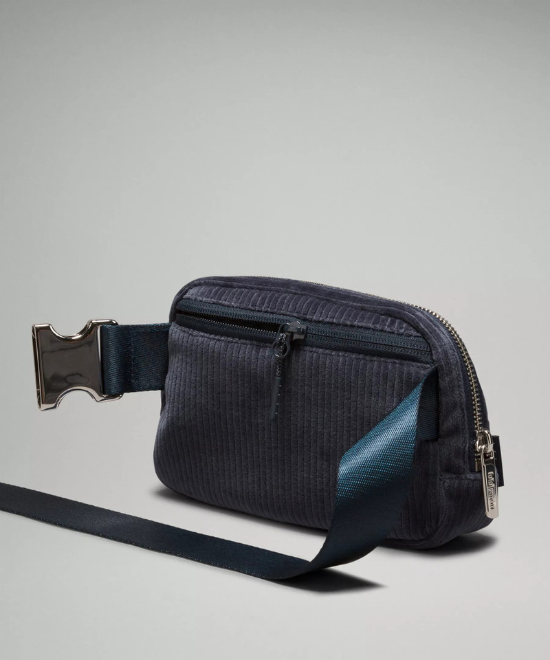 Everywhere Belt Bag 1L *Corduroy 5