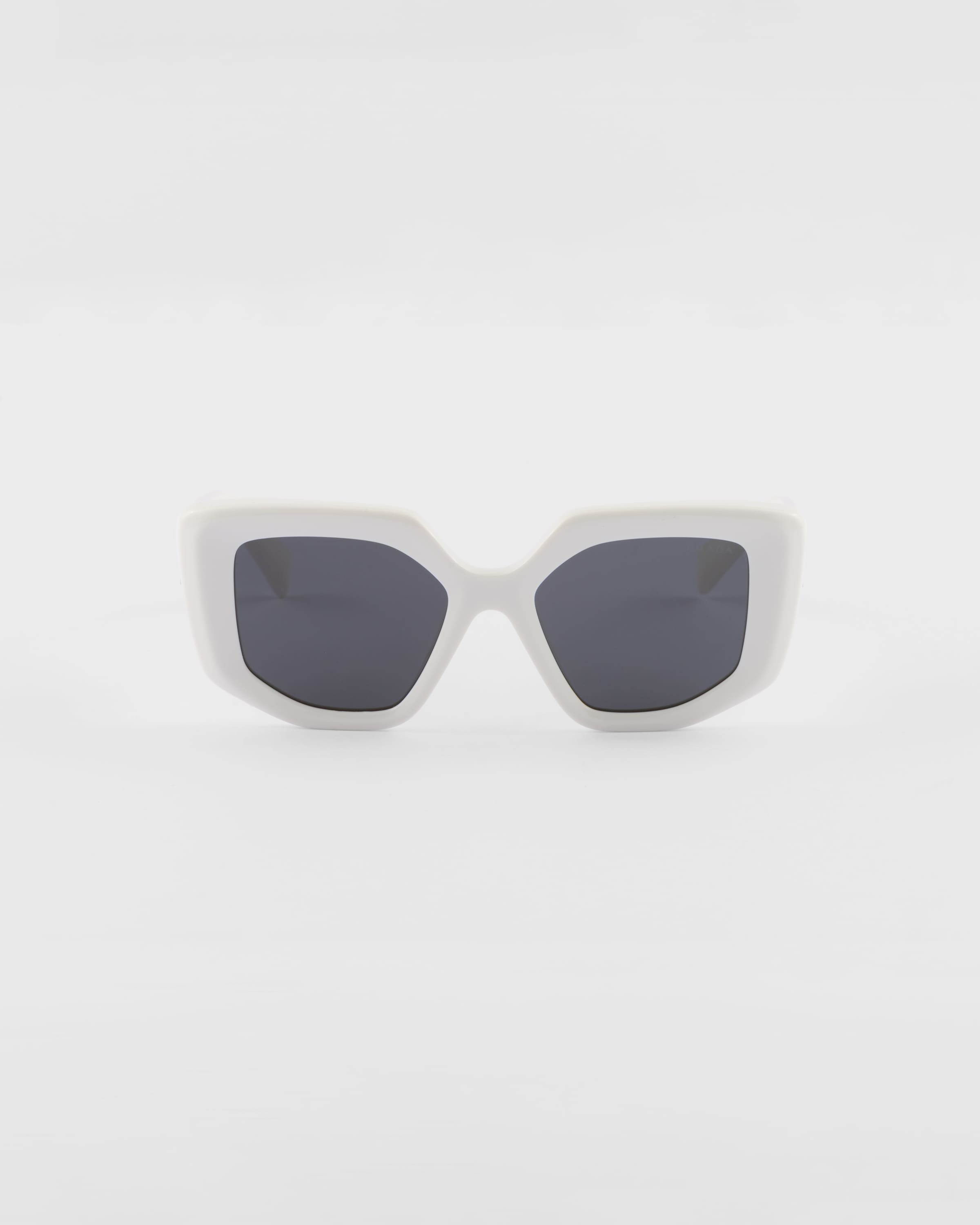 Sunglasses with triangle logo - 1