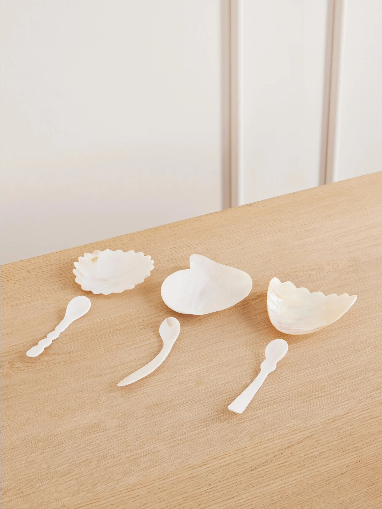 Set Of Three The Mother Of All Pearls Spoon And Dishes - 1