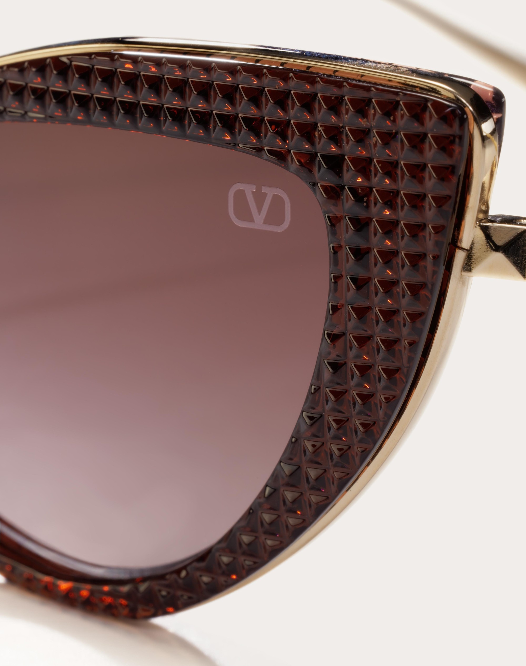 VIII - CAT-EYE TITANIUM AND POLYAMIDE STUD FRAME - 4