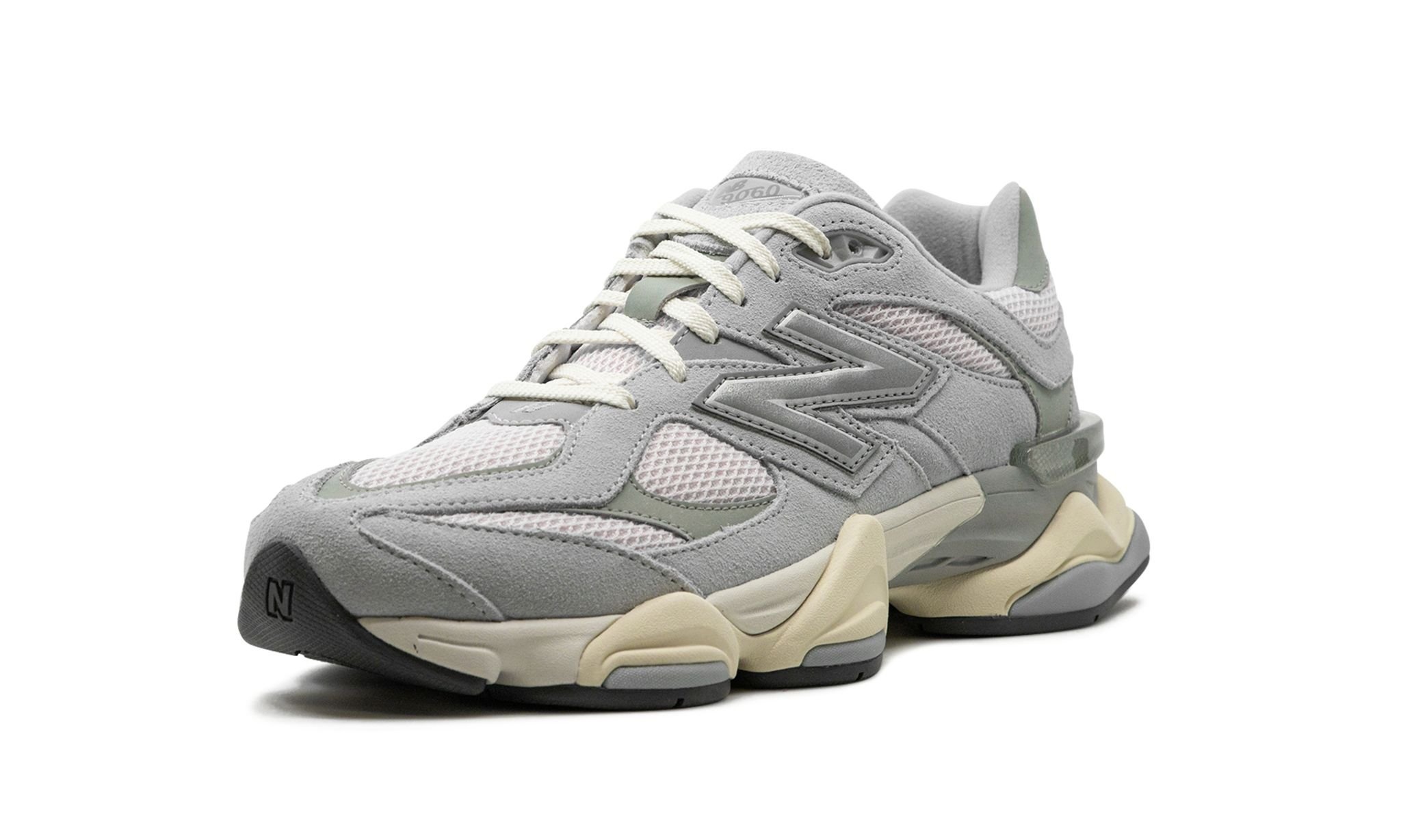 9060 "GRANITE" - 4