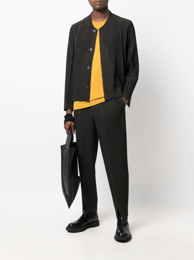 ISSEY MIYAKE pleated v-neck jacket outlook