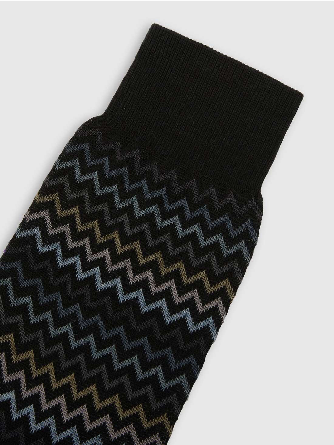 Short socks in pure cotton with zig-zag pattern. - 3