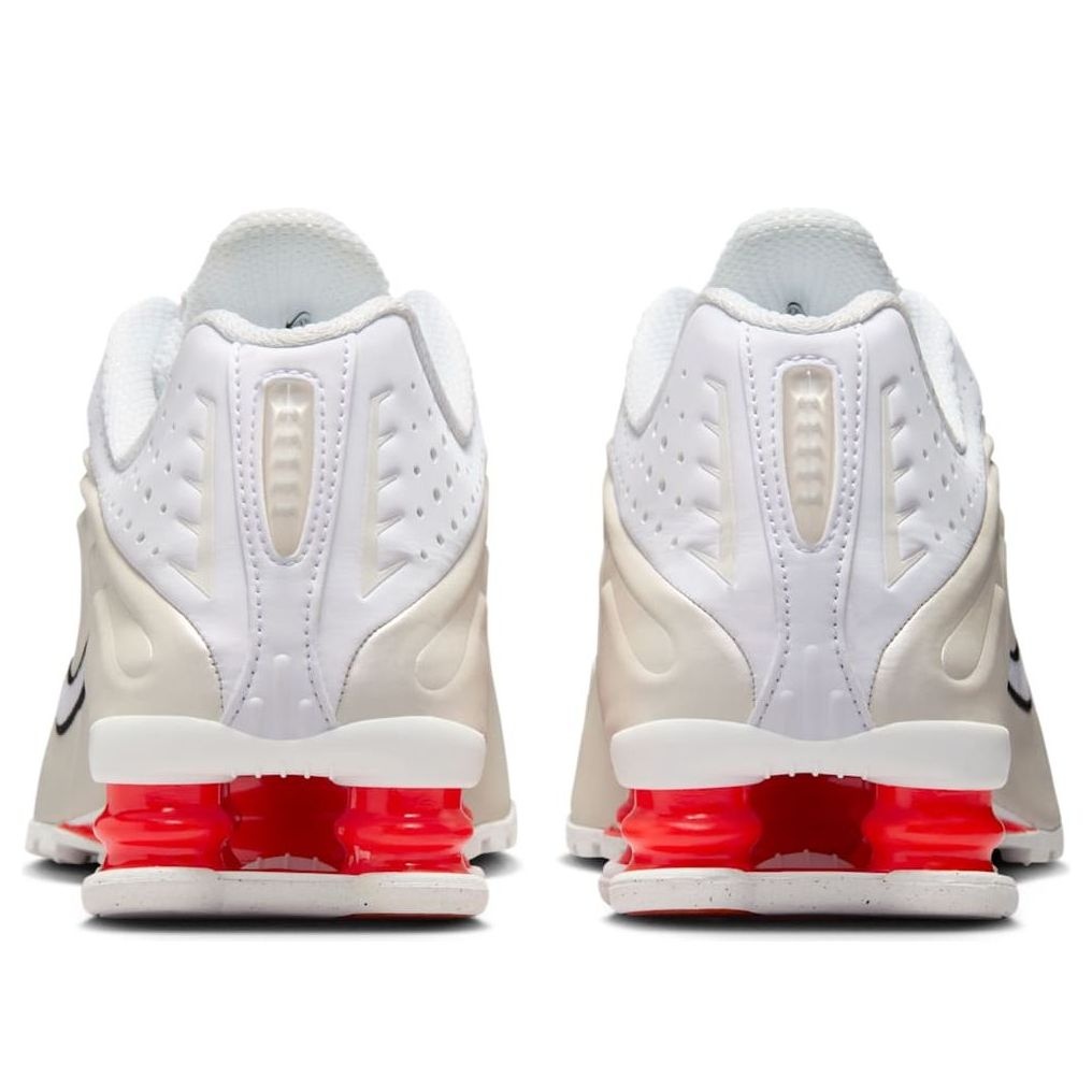 (WMNS) Nike Shox R4 'White Phantom Picante Red' AR3565-103 - 5