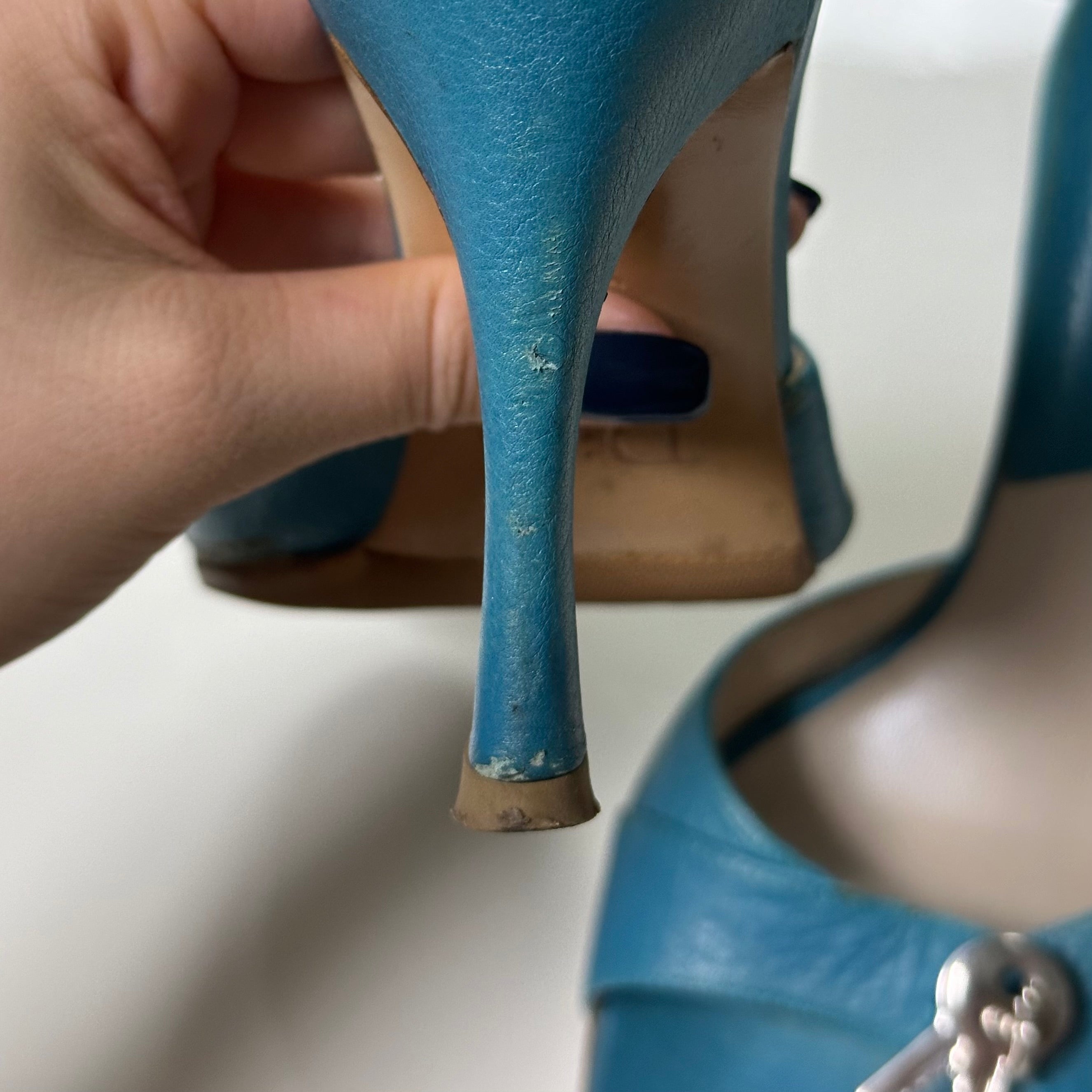 CHRISTIAN DIOR Fall Winter 2003 Lock and Key Embroidered Sandals - 9