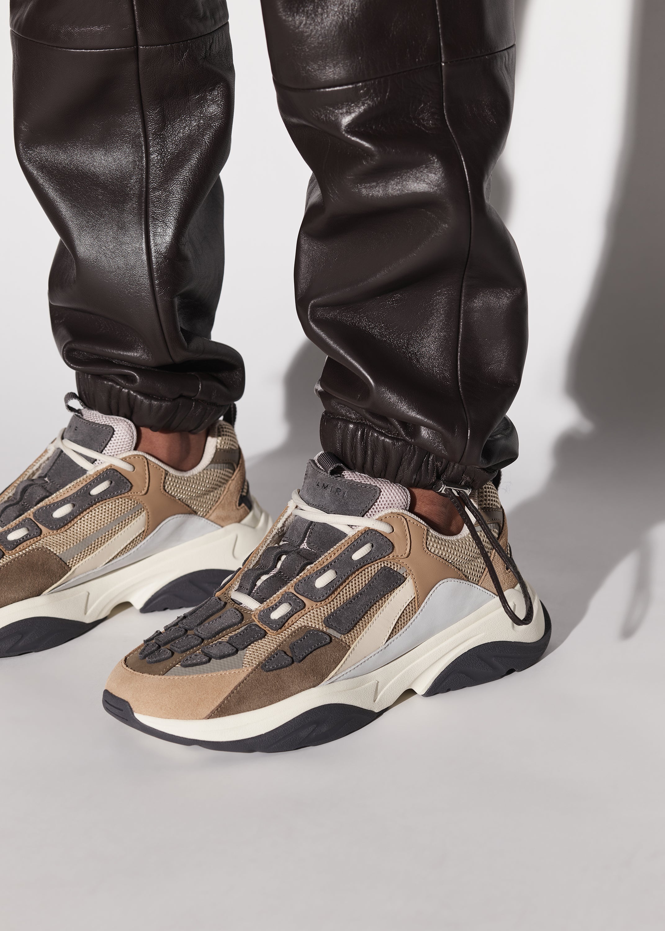LEATHER JOGGER - 9