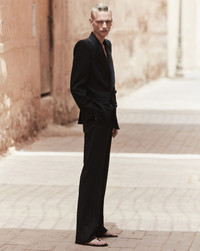 パンツ SAINT LAURENT GRAIN DE POUDRE TUXEDO PANTS SAINT LAURENT straight tuxedo pants in grain de poudre | ysl